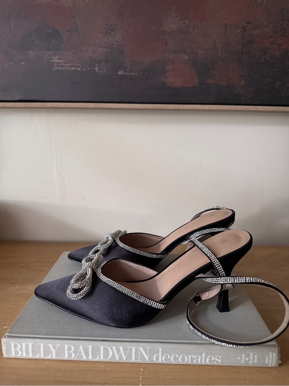 NIB Elegant Black Satin Pointed Toe Slingback Heels with Crystal Trim - Size 10